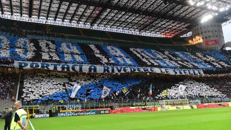 "Milan" un "Inter" vēlas kopā būvēt jaunu stadionu leģendārā "San Siro" vietā
