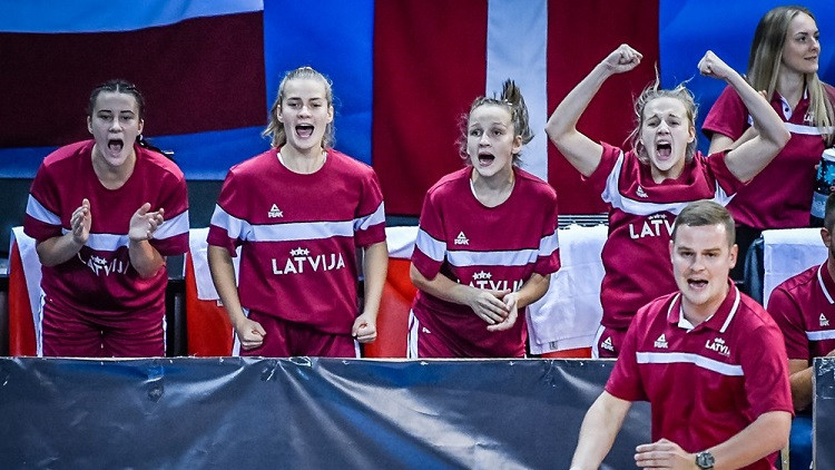 Uz spēles U16 pusfināls: Latvija pret Krieviju
