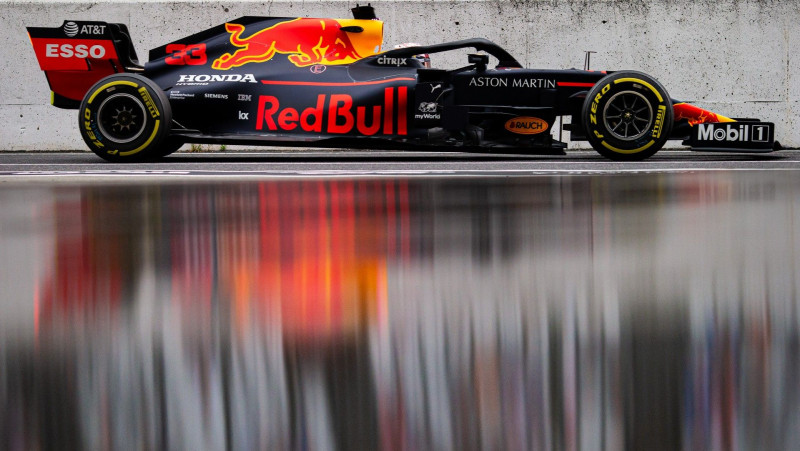 "Red Bull" apstiprina nākamā gada F1 pilotus