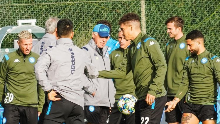 "Napoli" haoss: pamatīgs konflikts starp kluba vadību un spēlētājiem