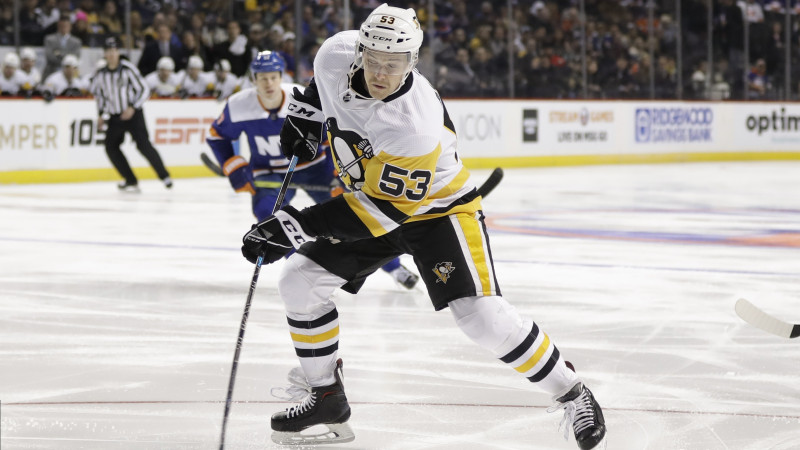 Bļugeram noraidījums, "Penguins" turpina pagarinājumu sēriju ar "Islanders"