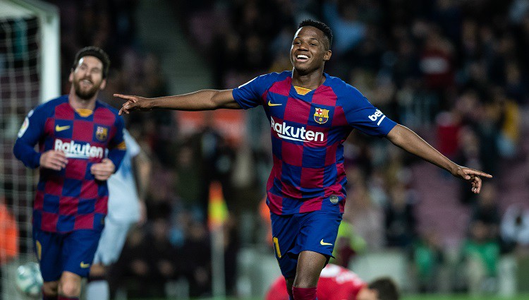 17 gadus vecais Fati gūst abus vārtus "Barcelona" uzvarā
