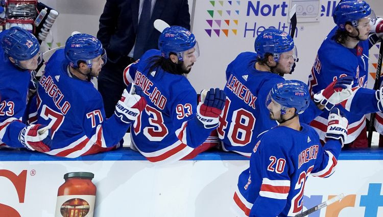 NHL drafta loterijā uzvar Ņujorkas "Rangers"