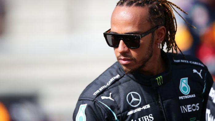 Hamiltons: "F1 iet nepareizā virzienā"