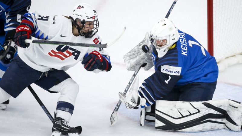 ASV un Kanādas hokejistes 19. reizi savā starpā sadalīs pasaules čempionāta zeltu
