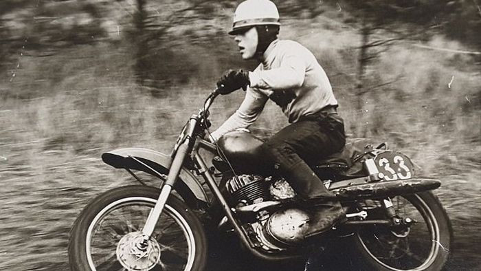 Mūžībā devies titulētais latviešu motokrosa braucējs Oļģerts Rešetniks