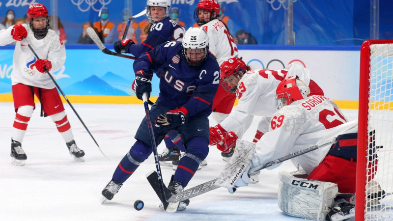 ASV sieviešu hokeja izlasei dominējoša uzvara arī pār krievietēm