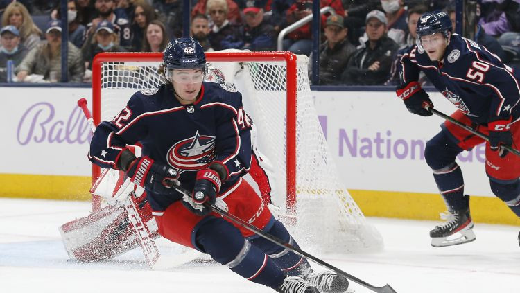 "Blue Jackets" francūzis Teksjē personisku iemeslu dēļ šosezon NHL vietā spēlēs Šveicē