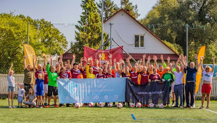 SK "Imanta" svin 20 gadu jubileju un aizvada pirmo Valda Avotiņa piemiņas turnīru futbolā