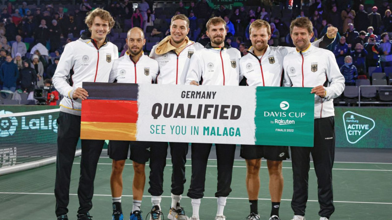 Itālija par spīti Sinnera zaudējumam triumfē grupā, Vācijas tenisisti pieveic Austrāliju