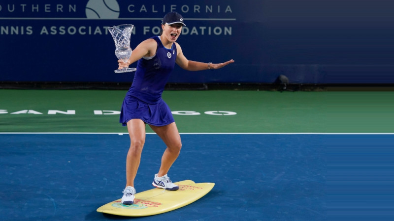Švjonteka triumfē Sandjego "WTA 500", izcīnot astoto titulu šosezon