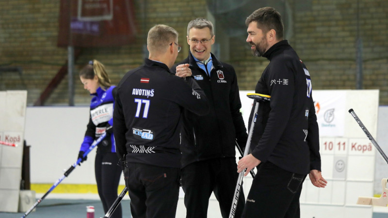 Kērlingisti sekmīgi noslēdz sagatavošanos posmu Eiropas čempionātam