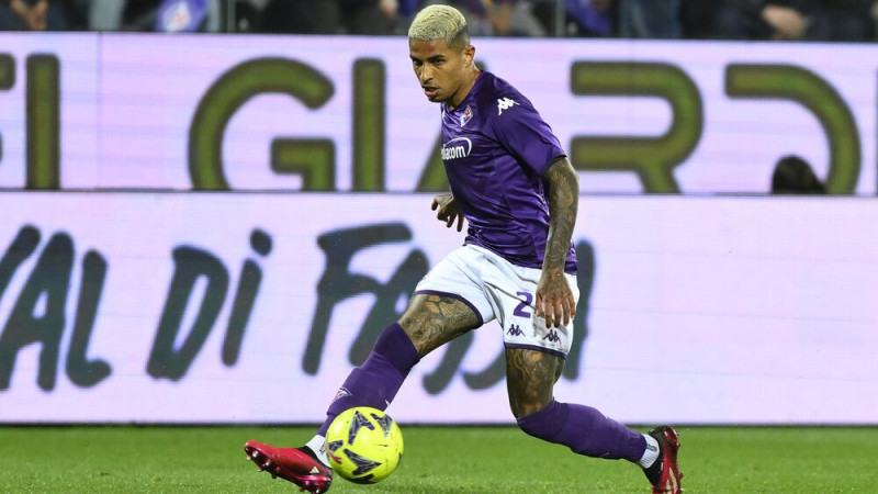 ''Fiorentina'' spēlē neizšķirti un iekļūst Coppa Italia finālā