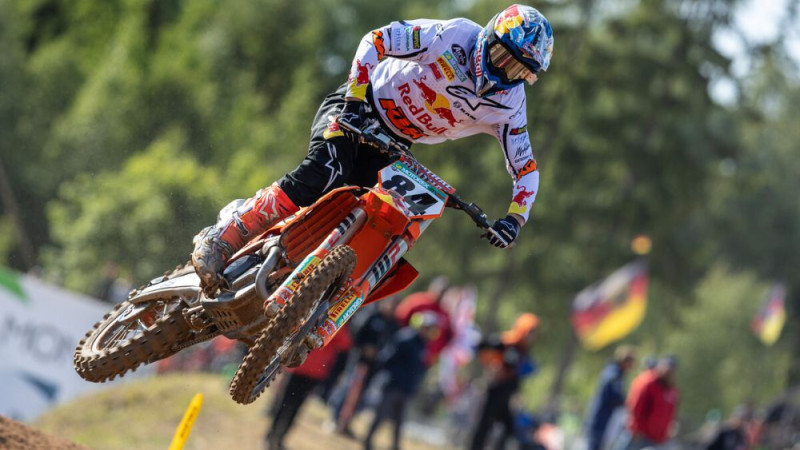 Herlingss atgriežas MXGP