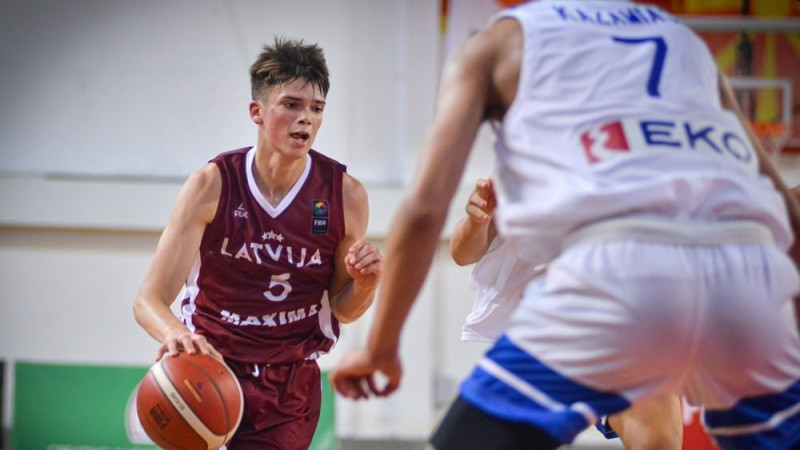 Latvijas U16 izlase sīvā cīņā spēles galotnē atzīst Grieķijas pārākumu