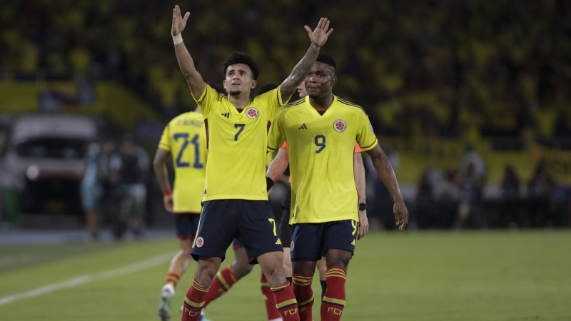Kolumbija pirmoreiz kopš 2015. gada uzvar Brazīliju, Urugvaja pārtrauc Argentīnas sēriju