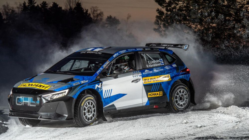 "Hyundai" piloti Suninens un Lindholms šosezon startēs WRC2 čempionātā