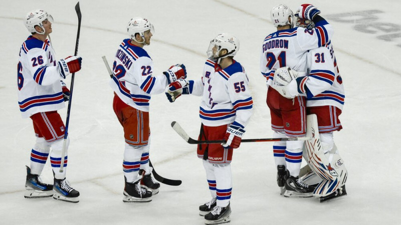 "Rangers" hokejisti izcīna devīto uzvaru pēc kārtas