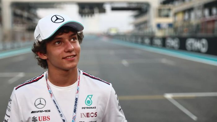 "Mercedes" sāks aktīvi gatavot jauno talantu Antonelli debijai F1 sacīkstēs