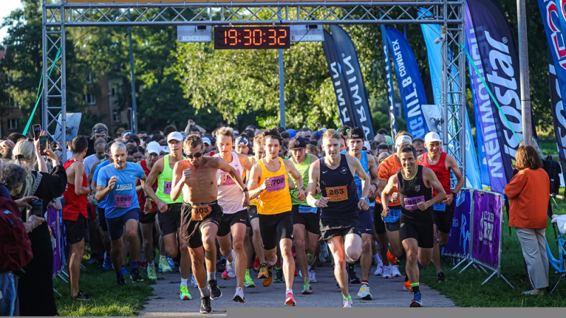 Dmitrijevam un Serjoginam uzvaras "Izskrien Rīgu" 10km un 5km, startēja arī Birkentāls