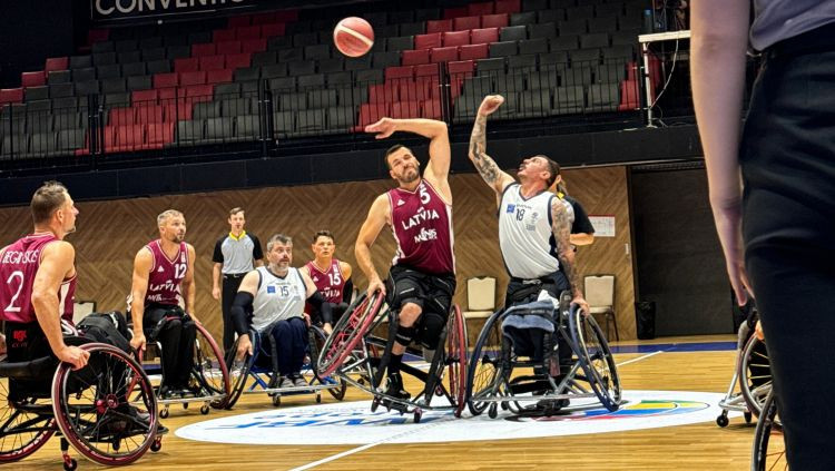 Latvijas ratiņbasketbola izlase izcīna trešo vietu Eiropas čempionāta B divīzijā