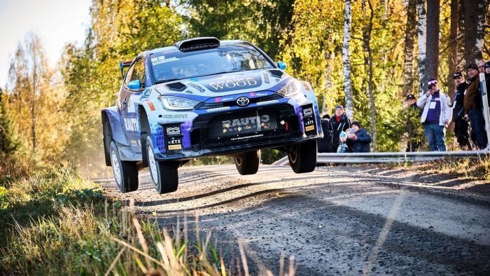 Par Somijas rallija čempionu kļuvis Korhonens