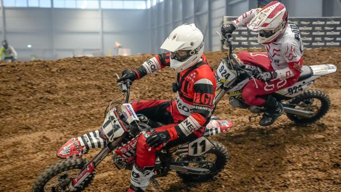 Vintera iekštelpu trasē aizvadīts "Latvian MX Indoor Cup" otrais posms