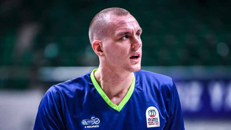 NBA draftētais Pasečņiks pēc sezonas Turcijā izmēģinās basketbola eksotiku