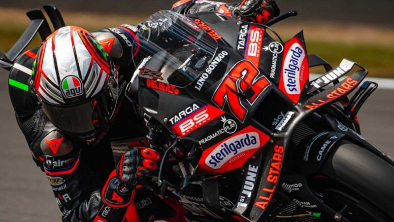 Dramatiskā "MotoGP" posmā Silverstonā negaidīti uzvar Bedzeki