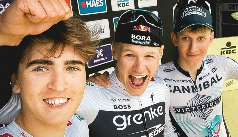 Jaunais Latvijas riteņbraukšanas talants Tjumins izcīna otro vietu junioru Flandrijas klasikā