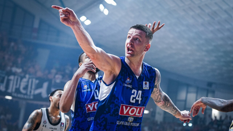 Melnkalnes klubs revanšējas "Partizan", Šengelijas 25+10 palīdz gāzt A sērijas čempioni