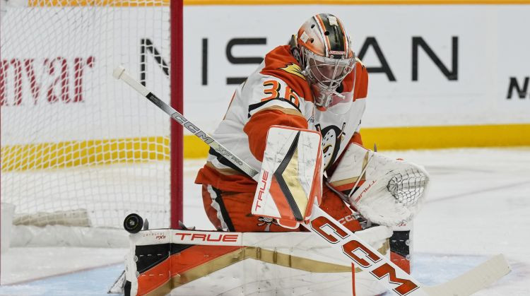 Kustība NHL vārtsargu tirgū - Detroitas "Red Wings" tiek pie dārgā Gibsona