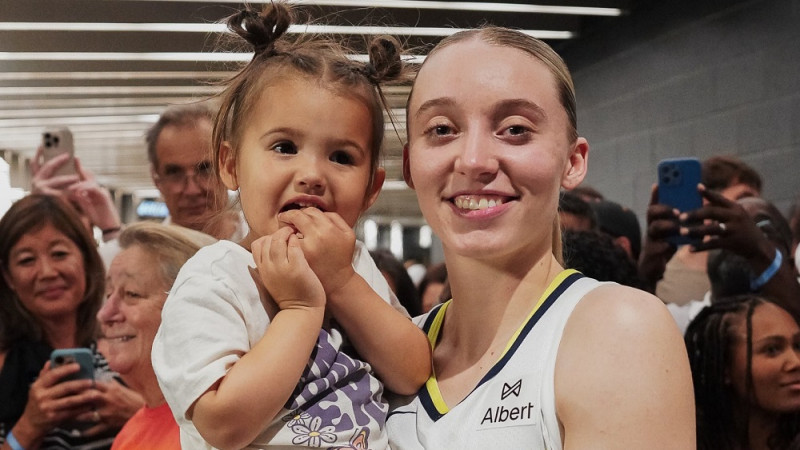 WNBA pirmgadniece iemet 44 punktus spēlē