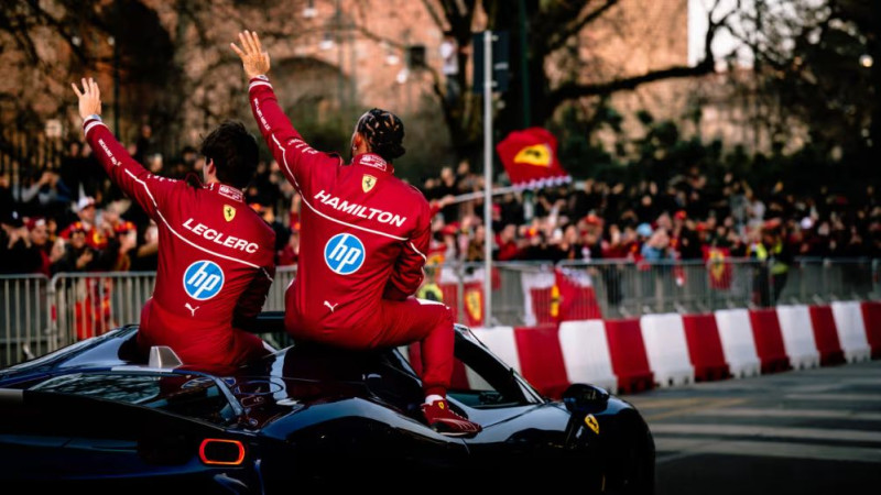 Rosbergam ir neparasta versija, kāpēc Hamiltons pievienojās "Ferrari"