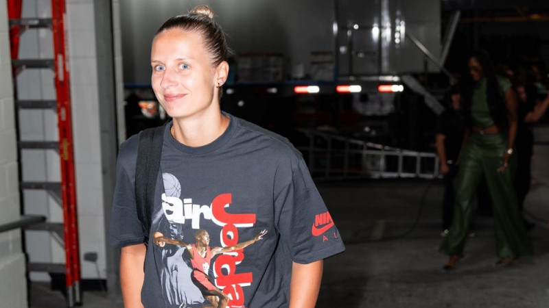 Kitijai Laksai un "Mercury" izšķirošā cīņa par WNBA pusfinālu