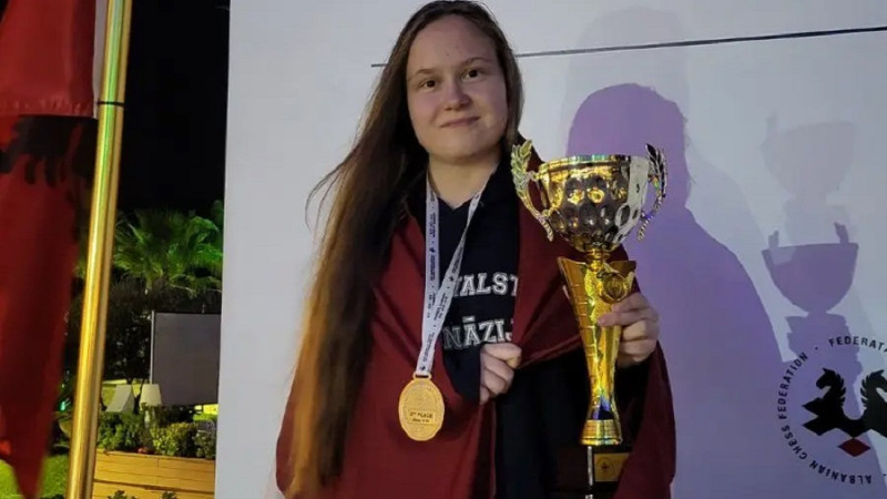 Kuzņecova iegūst sudrabu Pasaules čempionātā šahā jauniešiem