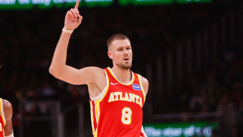 Porziņģis eksaminēs pastarīti, Merzļikinam vienīgā NHL nakts spēle