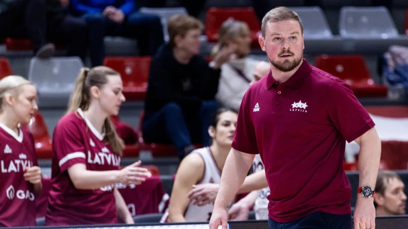 Matīss Rožlapa: "Brīžiem nebijām pietiekami agresīvi kā komanda"