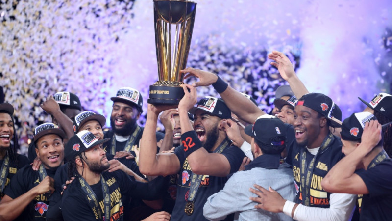 Pirmā trofeja kopš 1973. gada: ''Knicks'' NBA kausa finālā pārspēj ''Spurs''