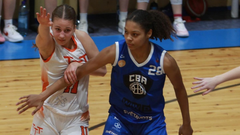 Cēsis puslaikā ielaiž tikai 13 punktus un otro reizi uzvar Gaujas derbijā