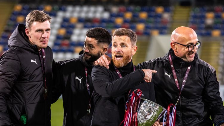 "Auda" patur treneri, šķiras no Erkjagas un Dubaijā spēlēs pret Ķīnas vicečempioni