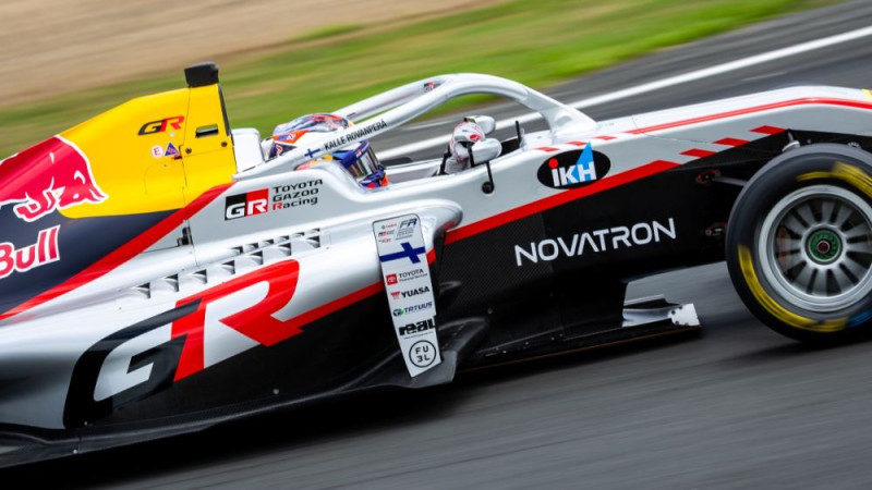 Autosporta eksperts: "Varēja gaidīt, ka Rovanpera zaudēs sekundi aplī"