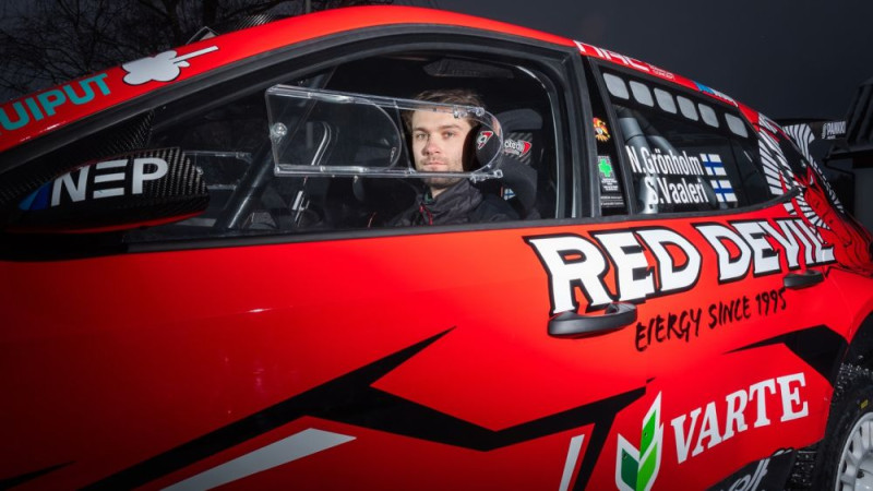 Pasaules vicečempions Gronholms pārtrauc rallijkrosa karjeru