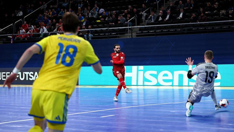 Arī armēņi EČ finālturnīrā debitē ar negaidītiem trim punktiem