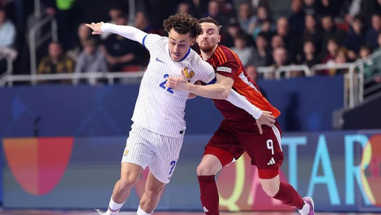 Franči ar motocikliem, regbija vārti un kļūdu cena. Babris un Kuļepovs pēc Francijas spēles