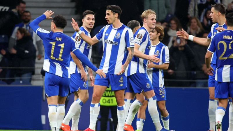 ″Porto″ Eiropas līgas pēdējā kārtā no astotnieka izsit ″Ferencvaros″