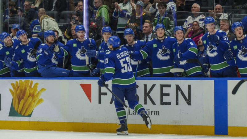 Bļugers mazākumā tiek pie ceturtajiem vārtiem sezonā, Šilovs kaldina ''Penguins'' panākumu