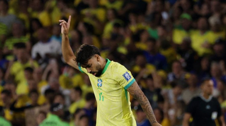 Dienvidamerikas čempione "Flamengo" iepērkas Premjerlīgā un satriec Amerikas rekordu