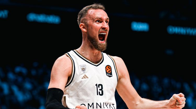 Latvieši nespēlē, Dubaija mājās sakauj arī "Real Madrid", Micičam izgriež potītes