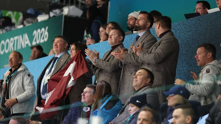 Vīriešu hokeja grupu turnīrs noslēdzies, zināmi pārspēļu un 1/4 fināla zari